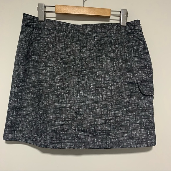 AVTA Dark Grey Athletic Skort Size M - Picture 6 of 10